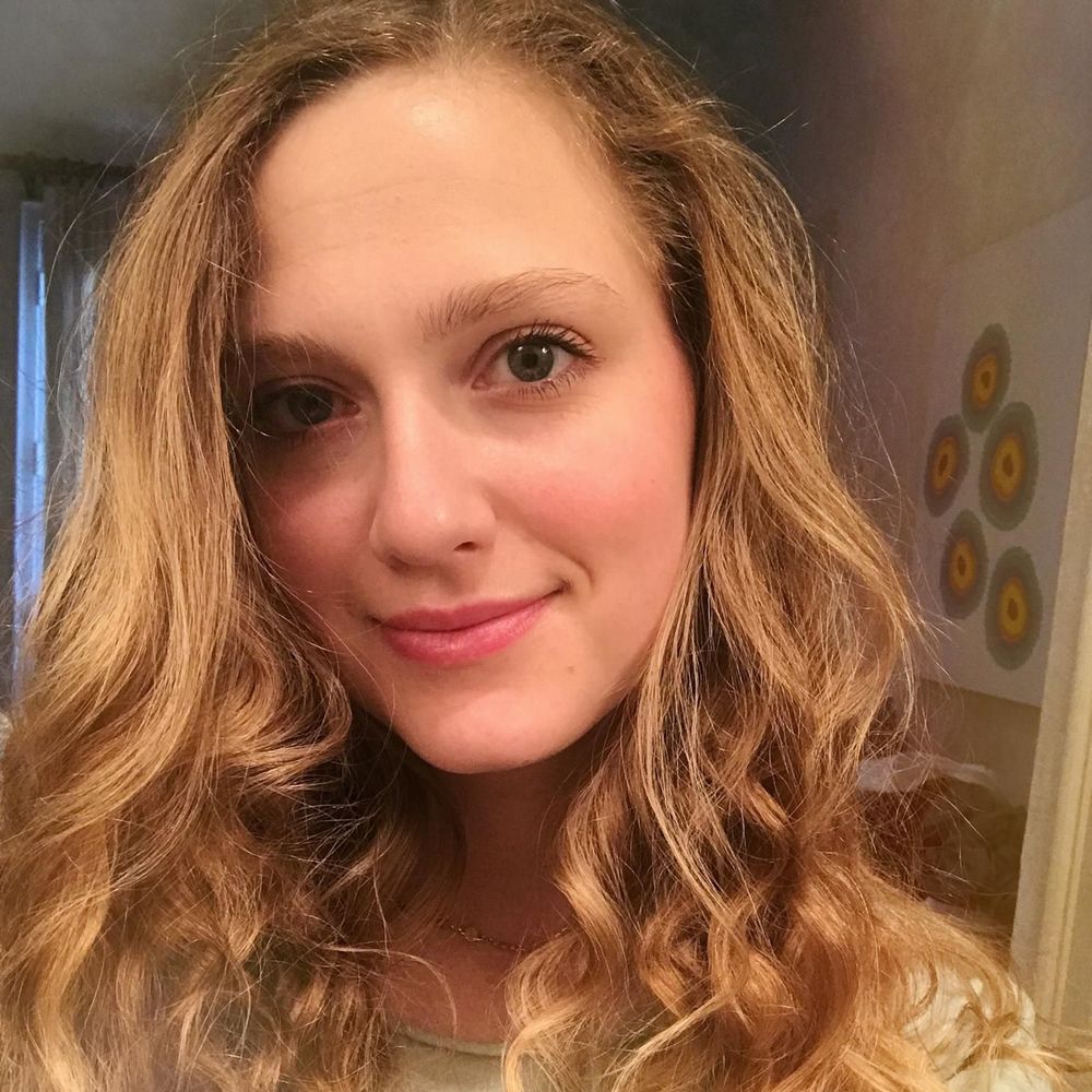 Meet your Posher, Alexis